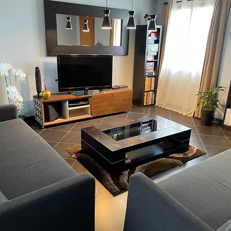 Vakantiehuis Petite Maison En Pleine Campagne Labastide-Gabausse