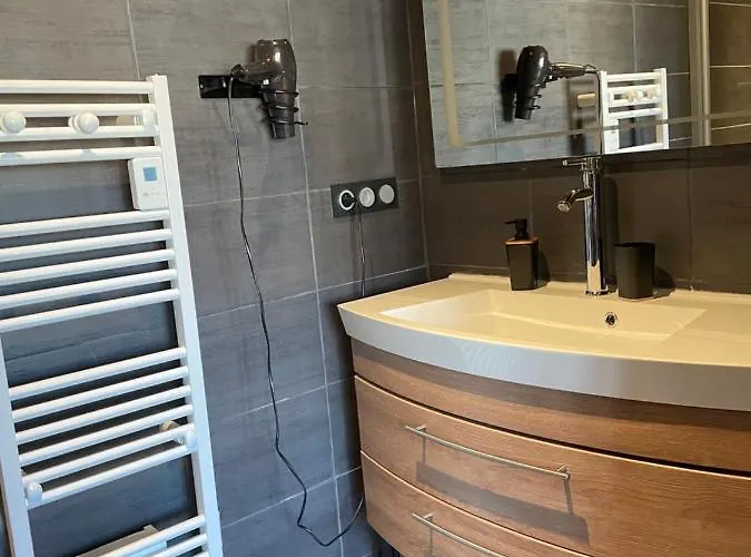 Petite Maison En Pleine Campagne