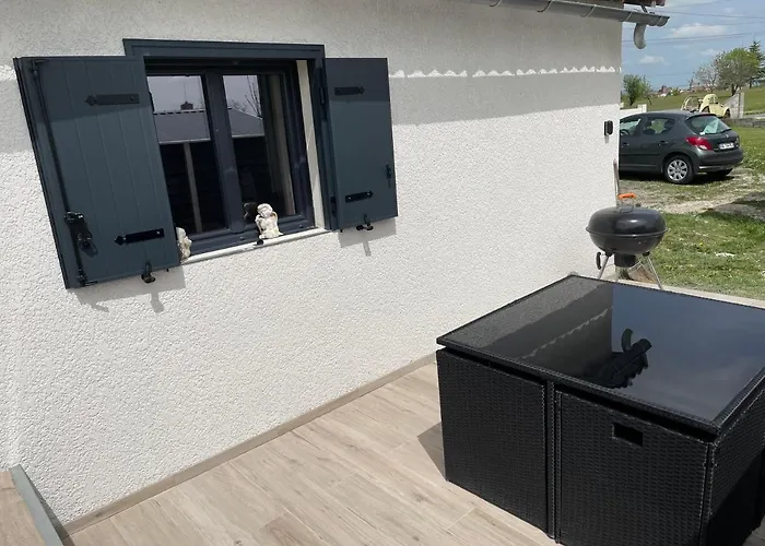 Vakantiehuis Petite Maison En Pleine Campagne