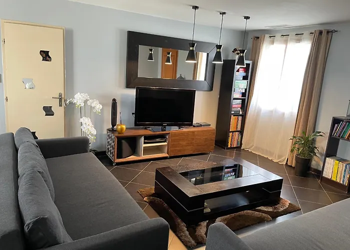 Petite Maison En Pleine Campagne