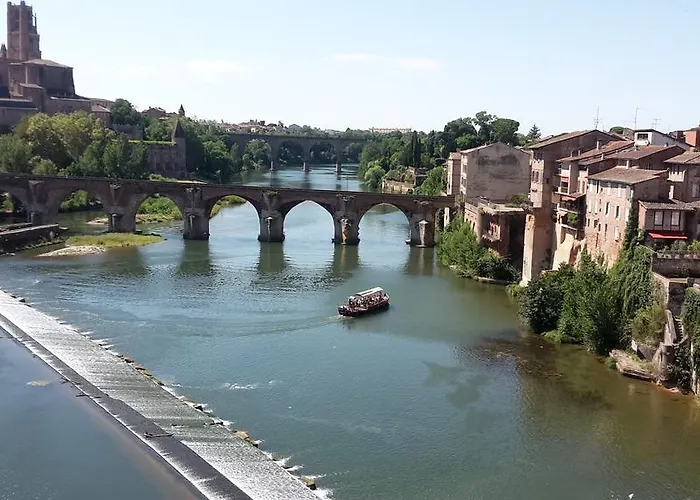 Petite Maison En Pleine Campagne * Labastide-Gabausse