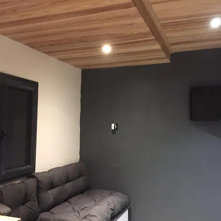 Petite Maison En Pleine Campagne