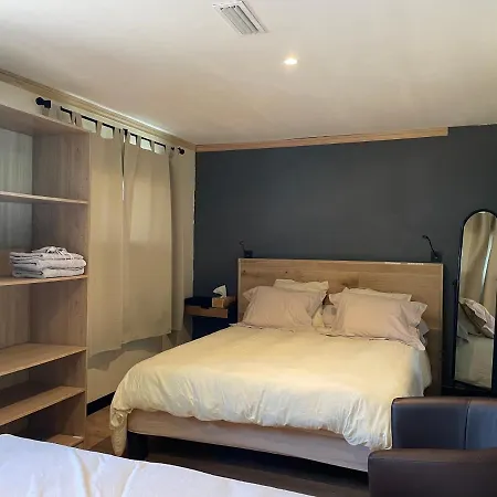 Petite Maison En Pleine Campagne * Labastide-Gabausse